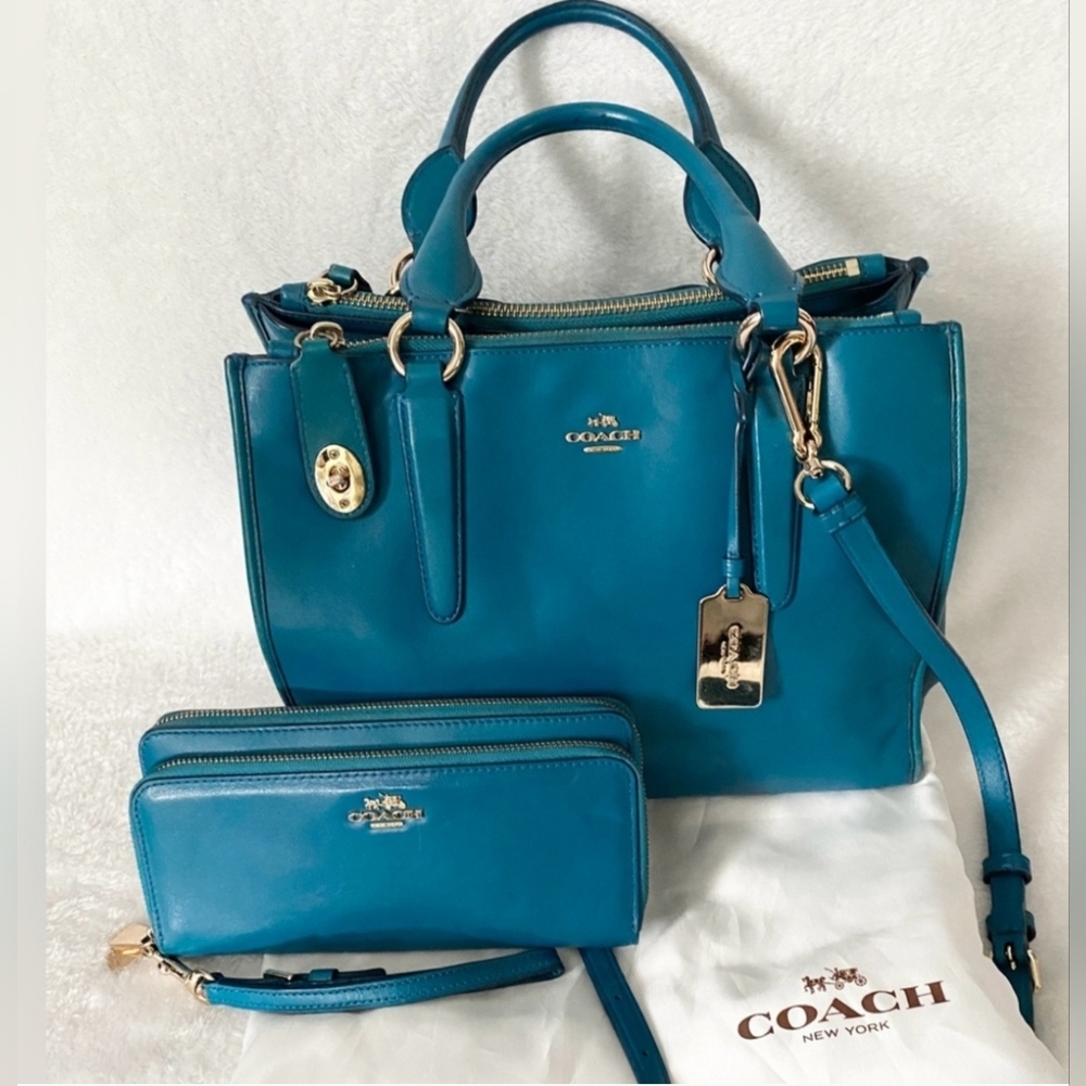 Coach  Crosby leather purse EUC
